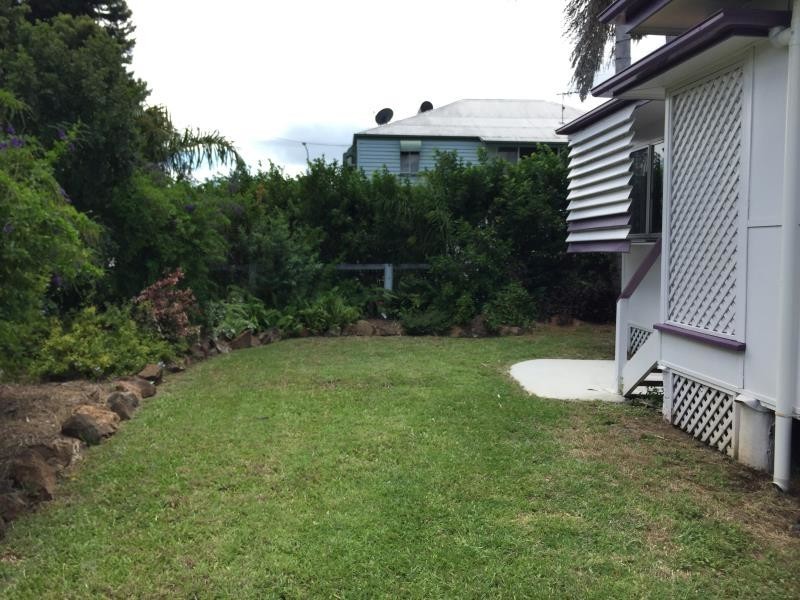 146 Richardson Road, Park Avenue QLD 4701